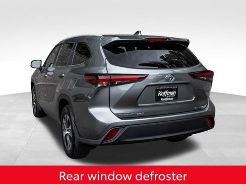 Certified 2025 Toyota Highlander XLE AWD/4WD image 11