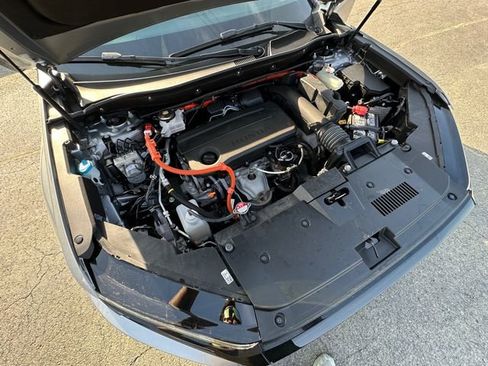 Used 2024 Honda CR-V Sport Touring image 32