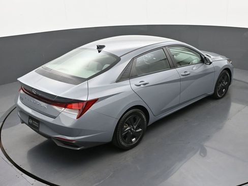 Used 2022 Hyundai Elantra SEL w/ Cargo Package image 26