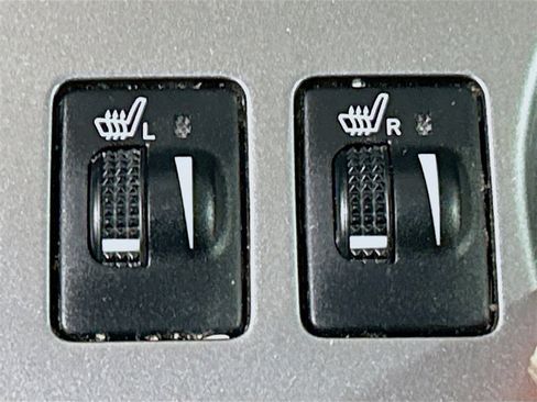 Used 2023 Toyota 4Runner SR5 Premium image 18