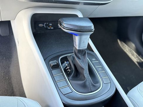 Used 2024 Hyundai Kona SEL image 34