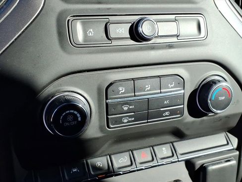 Used 2023 Chevrolet Silverado 1500 Custom image 21