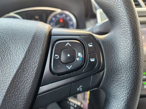 Used 2017 Toyota Camry LE image 28