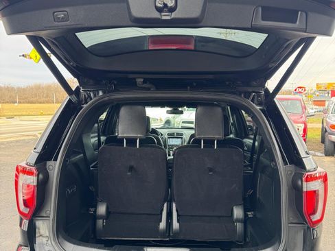Used 2018 Ford Explorer Sport w/ Equipment Group 401A image 9