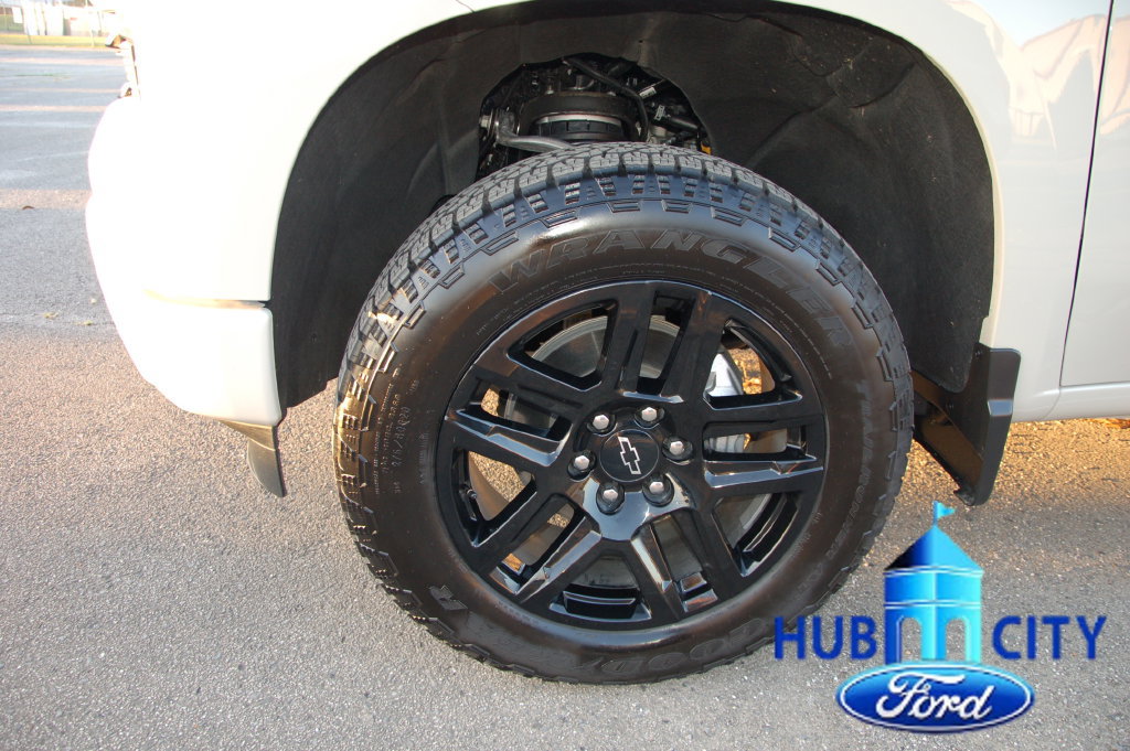 Used 2026 Chevrolet Silverado 1500 RST w/ Z71 Off-Road Package AWD/4WD image 7