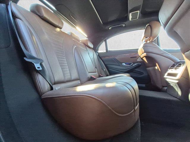 Used 2015 Mercedes-Benz S 550 Sedan image 19