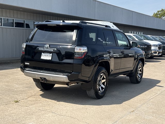 Used 2020 Toyota 4Runner TRD Off-Road AWD/4WD image 3