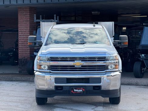 Used 2018 Chevrolet Silverado 2500 W/T w/ WT Convenience Package image 2