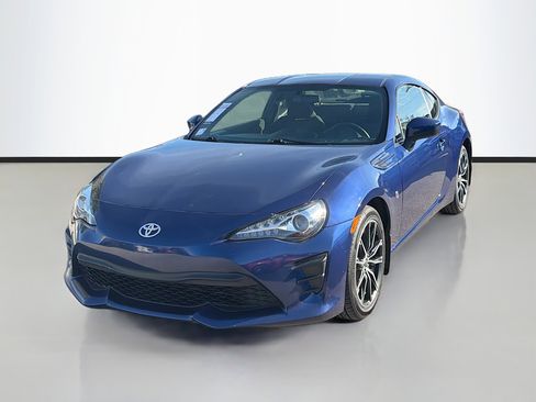 Used 2017 Toyota 86 860 Special Edition image 7