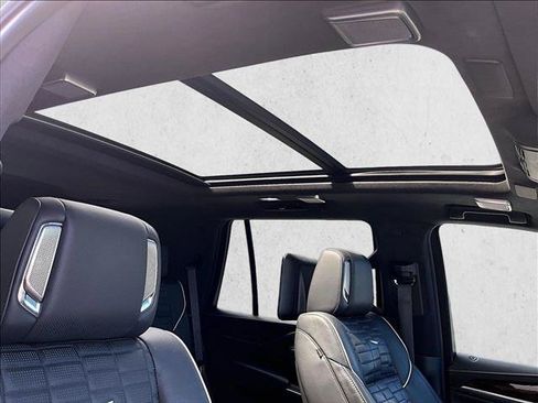 Used 2023 Cadillac Escalade Sport Platinum RWD image 17