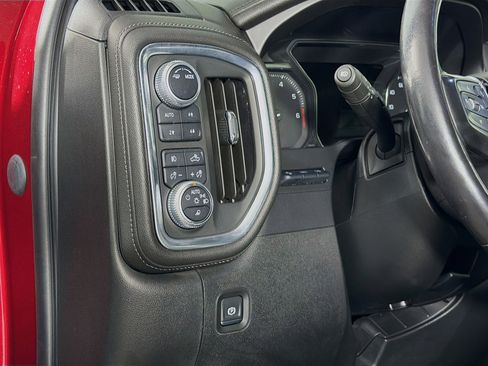 Used 2020 GMC Sierra 2500 SLT w/ Technology Package image 11