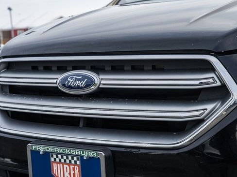 Used 2017 Ford Escape Titanium image 12