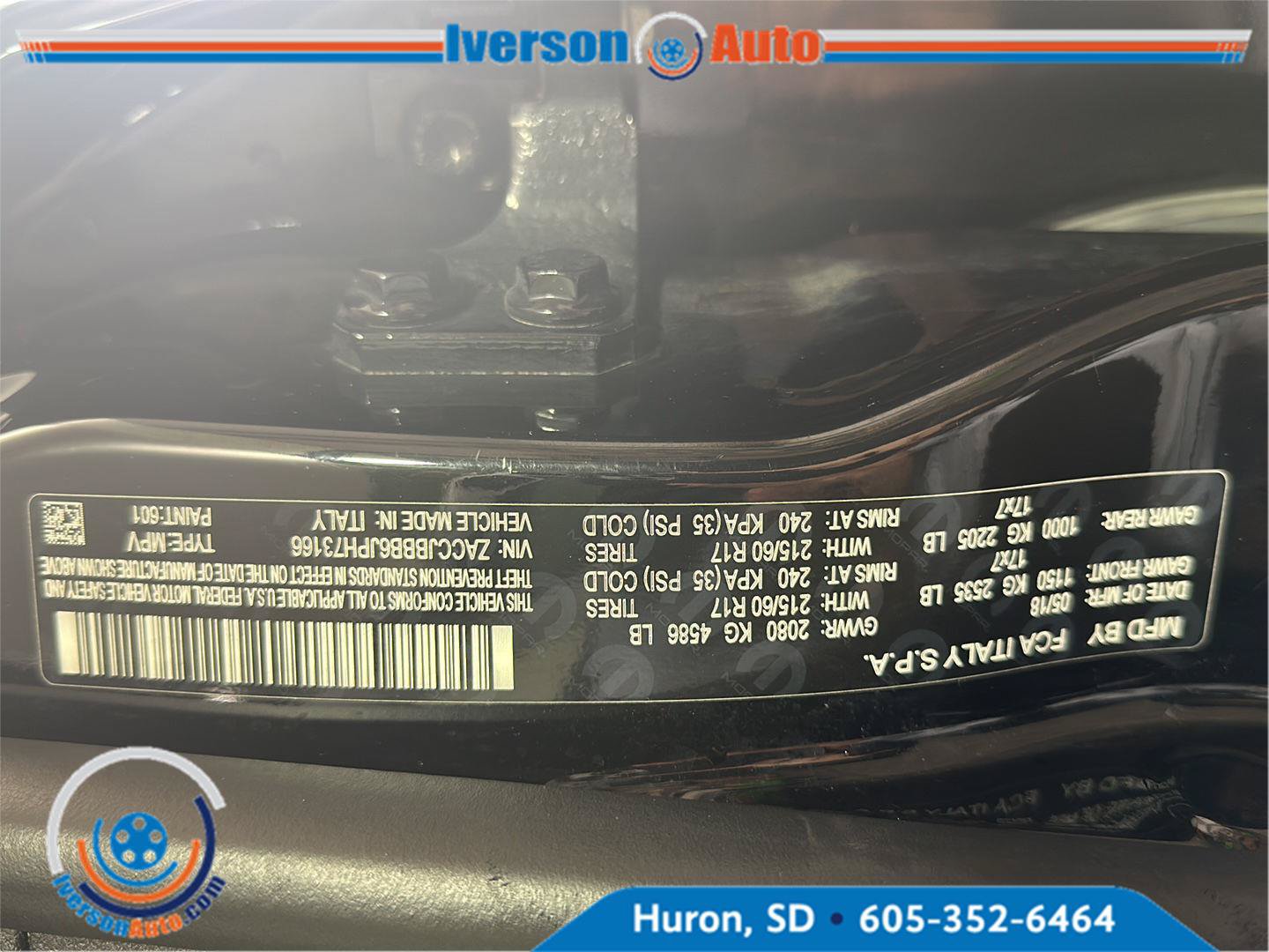 Used 2018 Jeep Renegade Latitude w/ Cold Weather Group AWD/4WD image 12