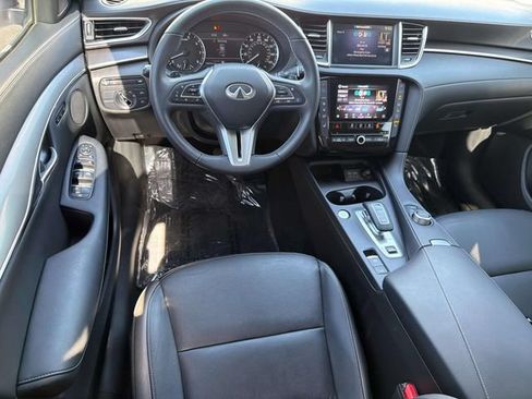 Certified 2024 INFINITI QX50 Luxe FWD image 11