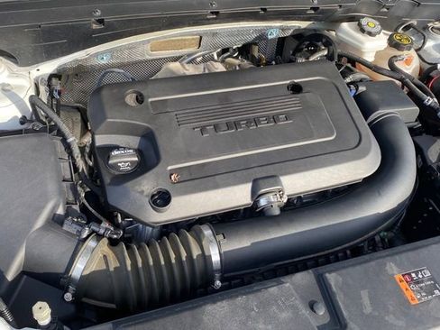 Certified 2023 Buick Envision Essence w/ Sport Touring Package image 21