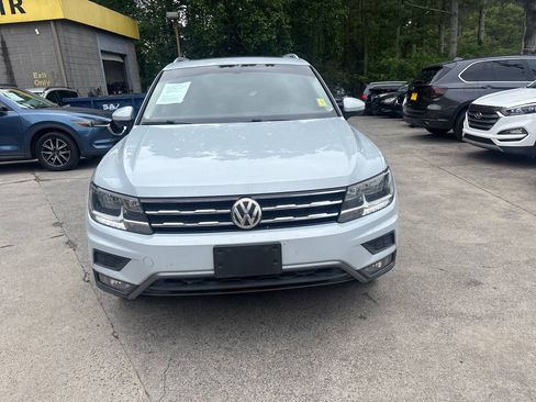 Used 2018 Volkswagen Tiguan SEL AWD/4WD image 4