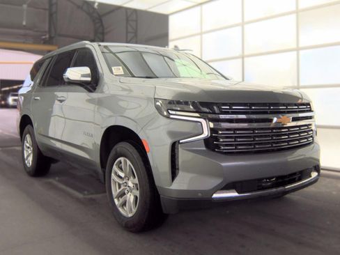 Used 2023 Chevrolet Tahoe Premier AWD/4WD image 4