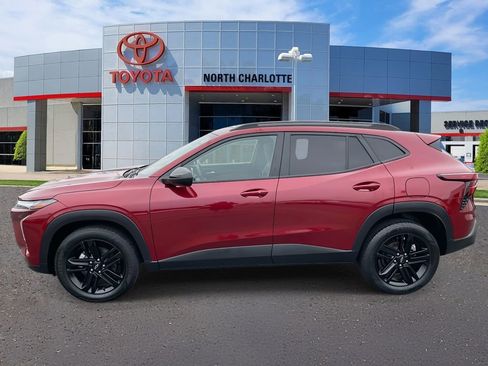 Used 2024 Chevrolet Trax ACTIV w/ Sunroof Package image 7