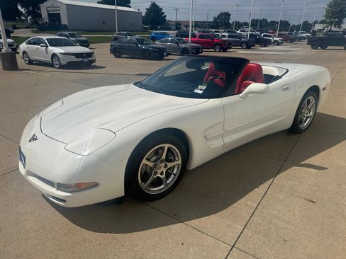 Used 2002 Chevrolet Corvette Convertible w/ Preferred Equipment Group2 RWD image 27
