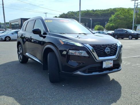 Used 2023 Nissan Rogue SL w/ SL Premium Package AWD/4WD image 3