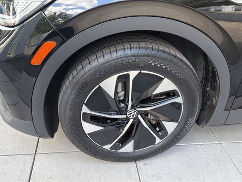 Certified 2022 Volkswagen ID.4 Pro S RWD image 9