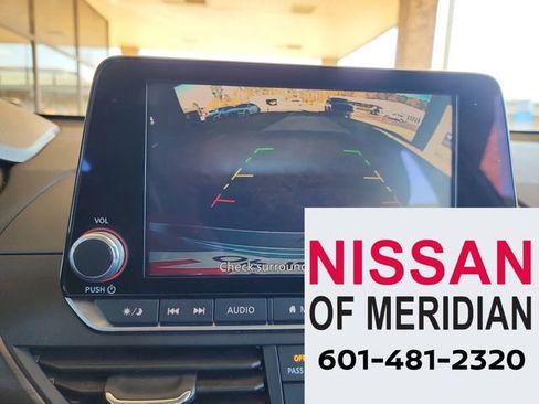 Used 2024 Nissan Altima 2.5 SV image 23