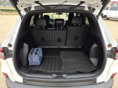 Used 2025 Ford Escape ST-Line w/ Tech Pack #1 image 8