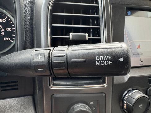 Used 2018 Ford F150 XLT w/ Equipment Group 302A Luxury AWD/4WD image 23