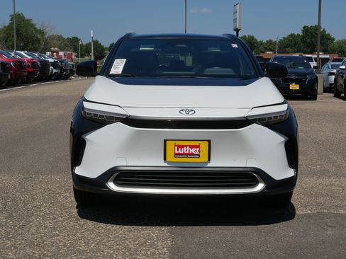 Used 2023 Toyota bZ4X AWD w/ Weather Package image 2