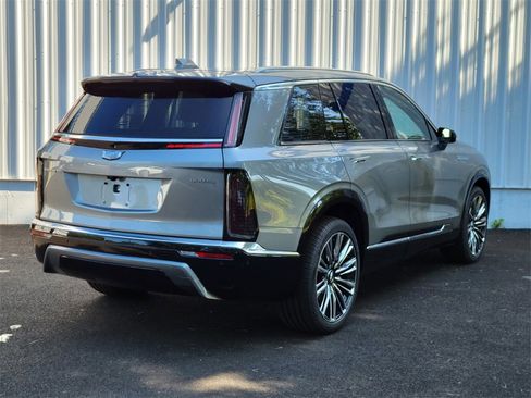 New 2026 Cadillac Vistiq Premium Luxury w/ LPO, Floor Liner Package image 3