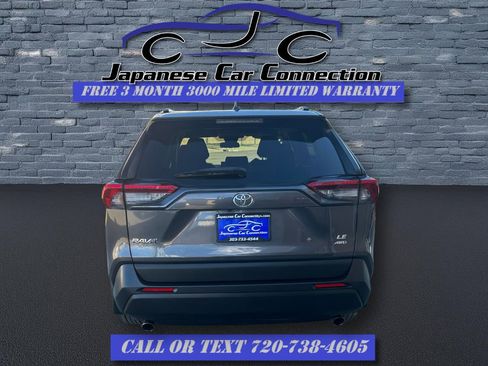 Used 2019 Toyota RAV4 LE w/ All Weather Liner Package image 8