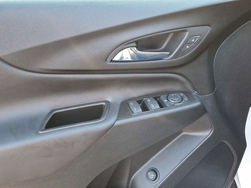 Certified 2023 Chevrolet Equinox LT image 12