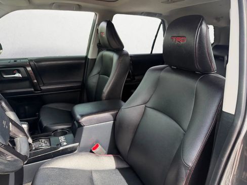 Used 2017 Toyota 4Runner TRD Off-Road Premium AWD/4WD image 14
