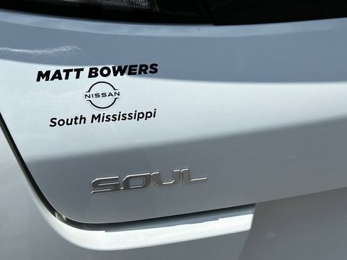 Used 2024 Kia Soul LX w/ Option Group 015 FWD image 5