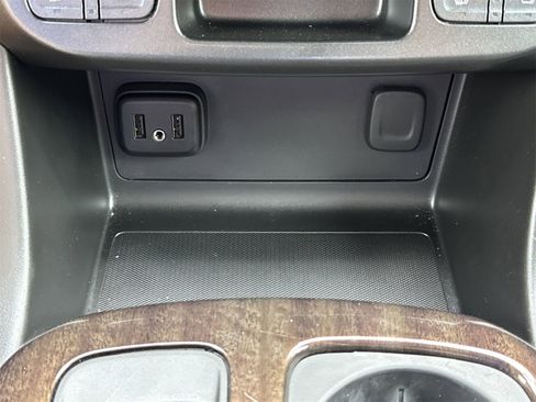 Used 2022 GMC Canyon Elevation w/ Elevation Premium Package image 25