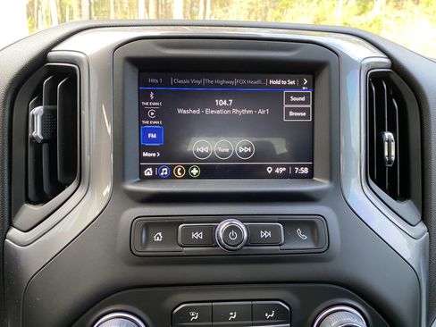 Used 2022 Chevrolet Silverado 1500 Custom image 25