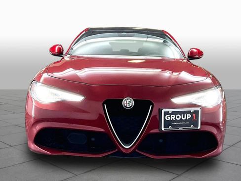 Used 2018 Alfa Romeo Giulia Ti Sport w/ Quick Order Package 22S Sport AWD/4WD image 4