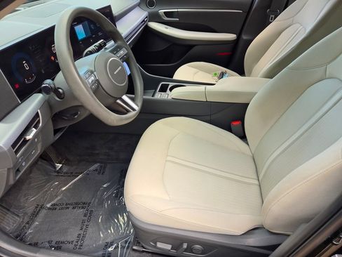 Used 2024 Hyundai Sonata SEL FWD image 11