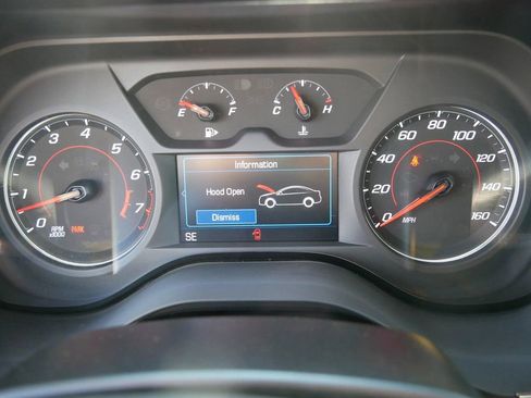 Used 2023 Chevrolet Camaro LT w/ Technology Package image 23