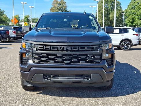 Used 2022 Chevrolet Silverado 1500 Custom RWD image 3
