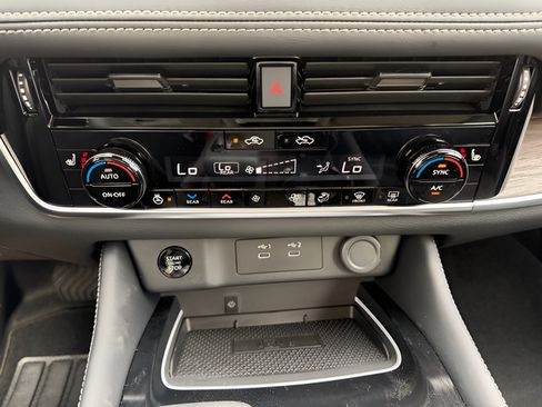 New 2026 Nissan Rogue Platinum w/ Platinum Premium Package AWD/4WD image 21