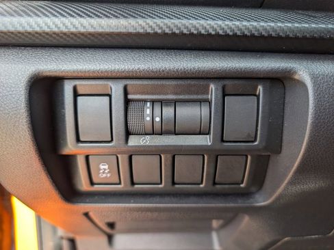 Used 2018 Subaru Crosstrek 2.0i Premium image 31