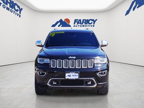 Used 2019 Jeep Grand Cherokee Overland AWD/4WD image 2