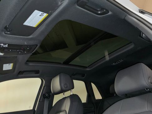 Used 2025 Audi Q3 2.0T Premium w/ Convenience Package image 5