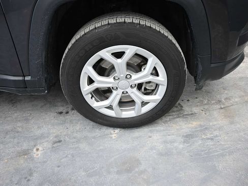 Used 2024 Jeep Compass Sport AWD/4WD image 22
