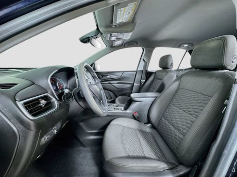 Used 2020 Chevrolet Equinox LT w/ LPO, Floor Liner Package FWD image 10