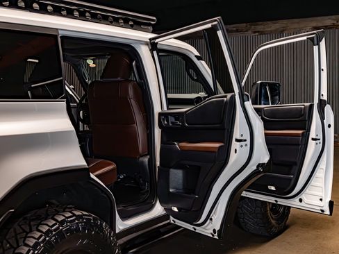 Used 2024 Toyota Land Cruiser w/ Premium Package image 31