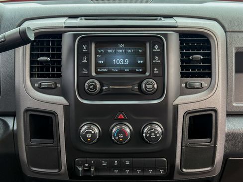 Used 2018 RAM 2500 Tradesman w/ Chrome Appearance Group AWD/4WD image 22