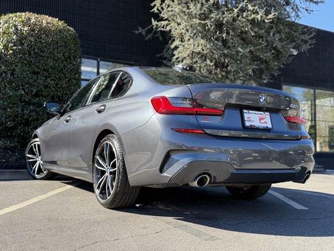 Used 2022 BMW 330i xDrive Sedan w/ M Sport Package image 20