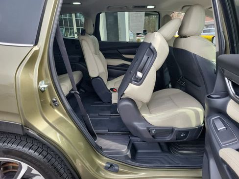 Used 2023 Subaru Ascent Limited image 29